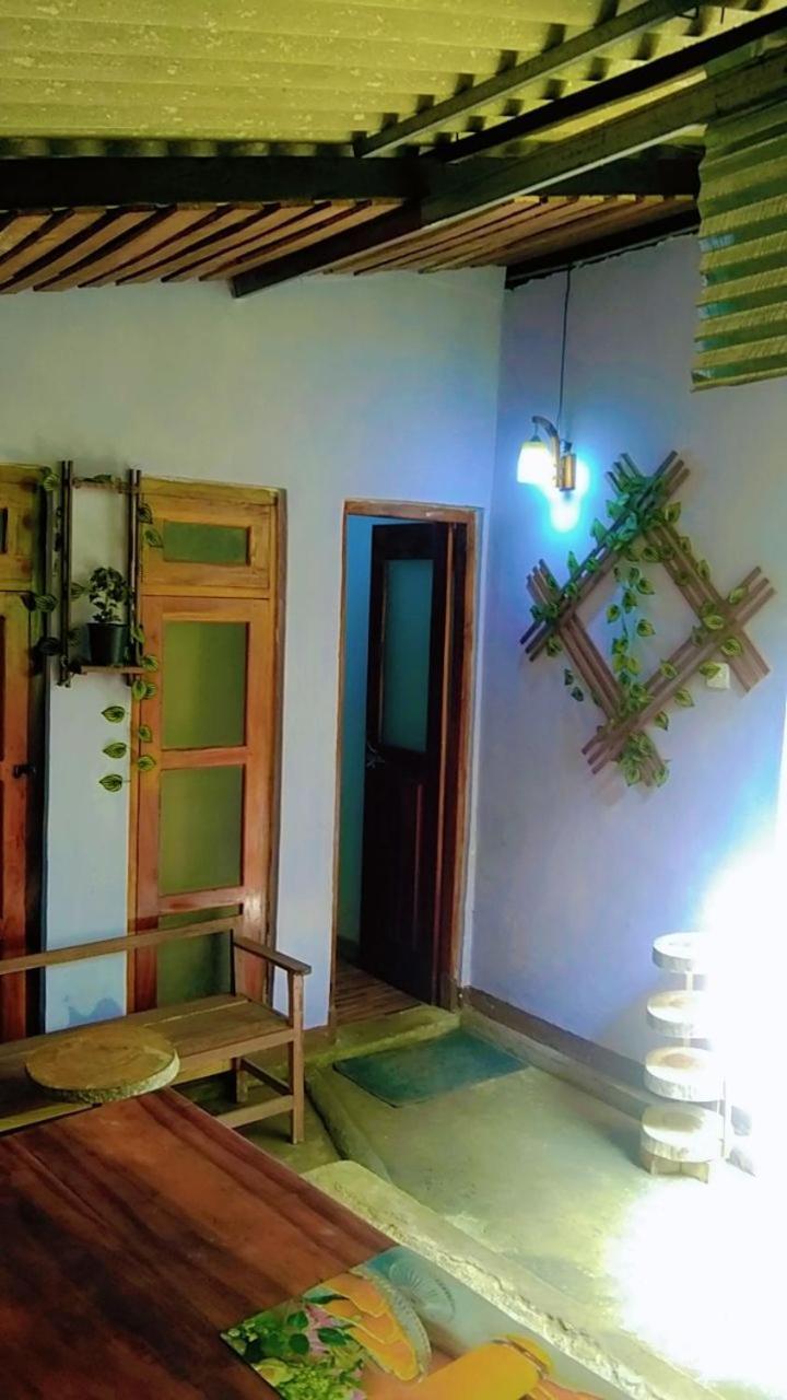 Ella Kumi Hostel Exterior foto